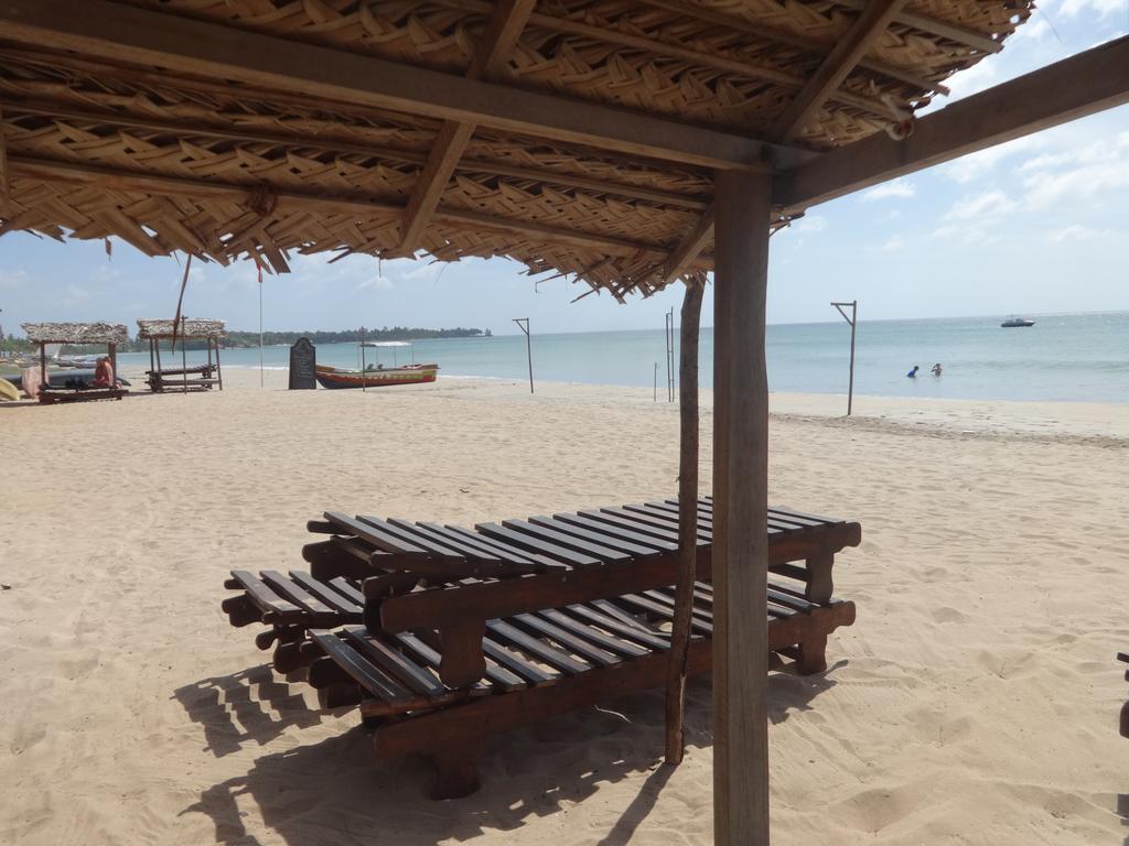 Neem Beach House Triquinimale Exterior foto