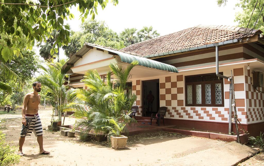 Neem Beach House Triquinimale Exterior foto