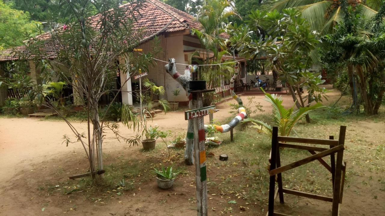 Neem Beach House Triquinimale Exterior foto